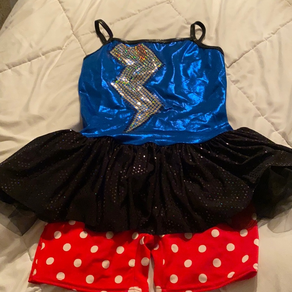 Curtain call suit